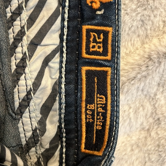 Rock Revival Jeans - Picture 4 of 7